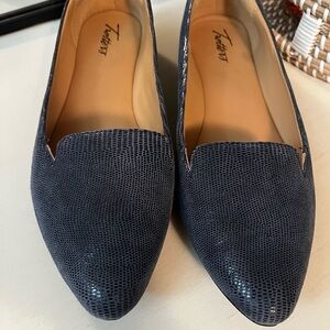 Trotters Blue Textured Flats